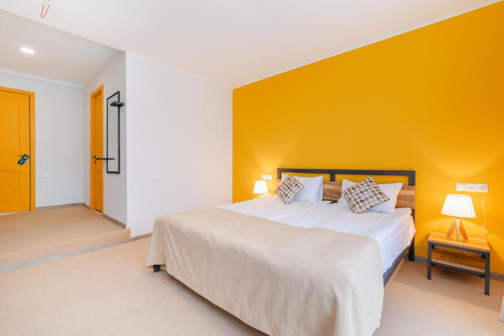 Hotel and Wine Cellar Arge